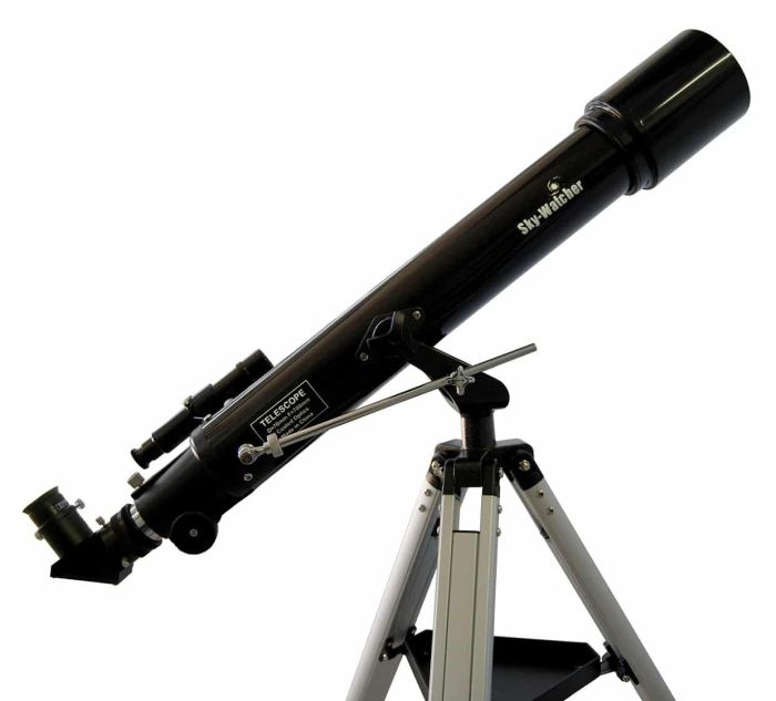 Telescopio rifrattore SkyWatcher 70/700 su montatura altazimutale AZ2