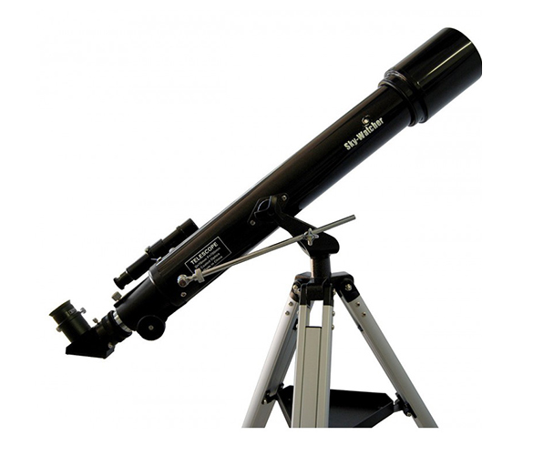 Esempio di telescopio rifrattore SkyWatcher 70/700 su montatura altazimutale AZ2